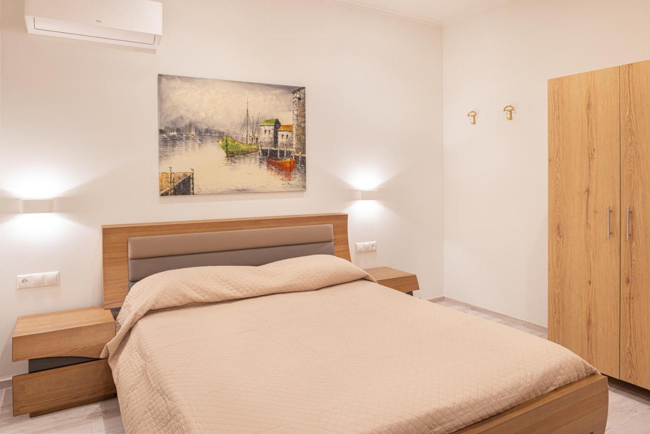 Fiera Luxury Apartments. Kokkari Bagian luar foto