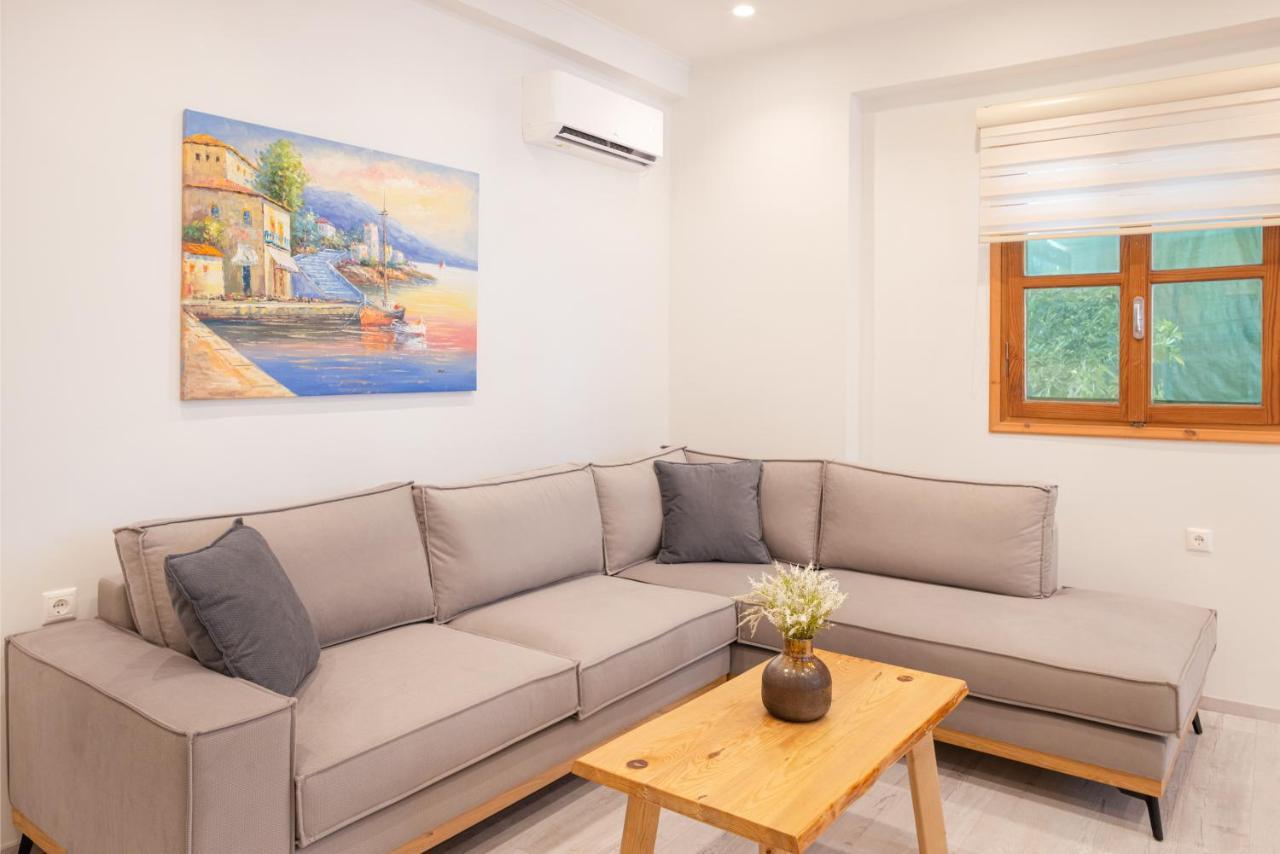 Fiera Luxury Apartments. Kokkari Bagian luar foto