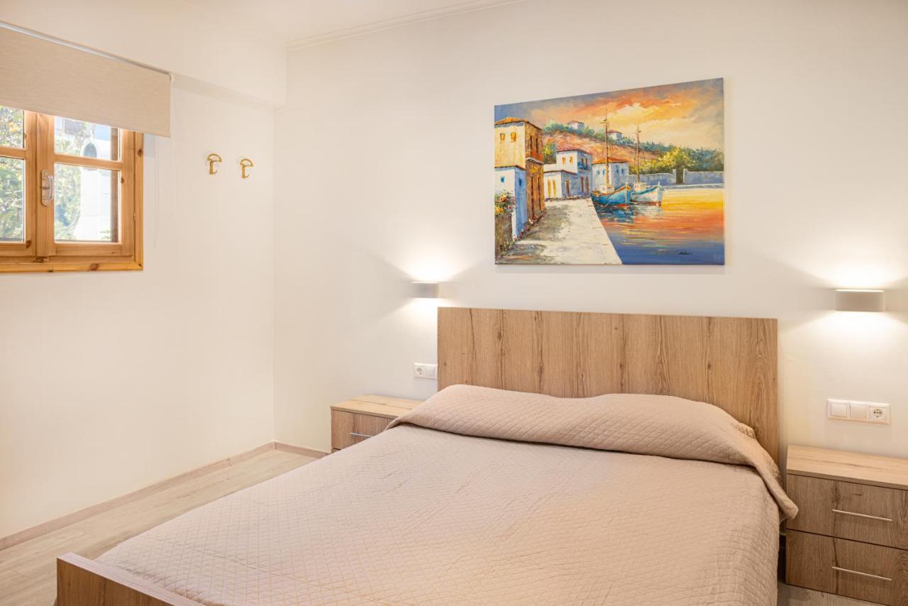 Fiera Luxury Apartments. Kokkari Bagian luar foto