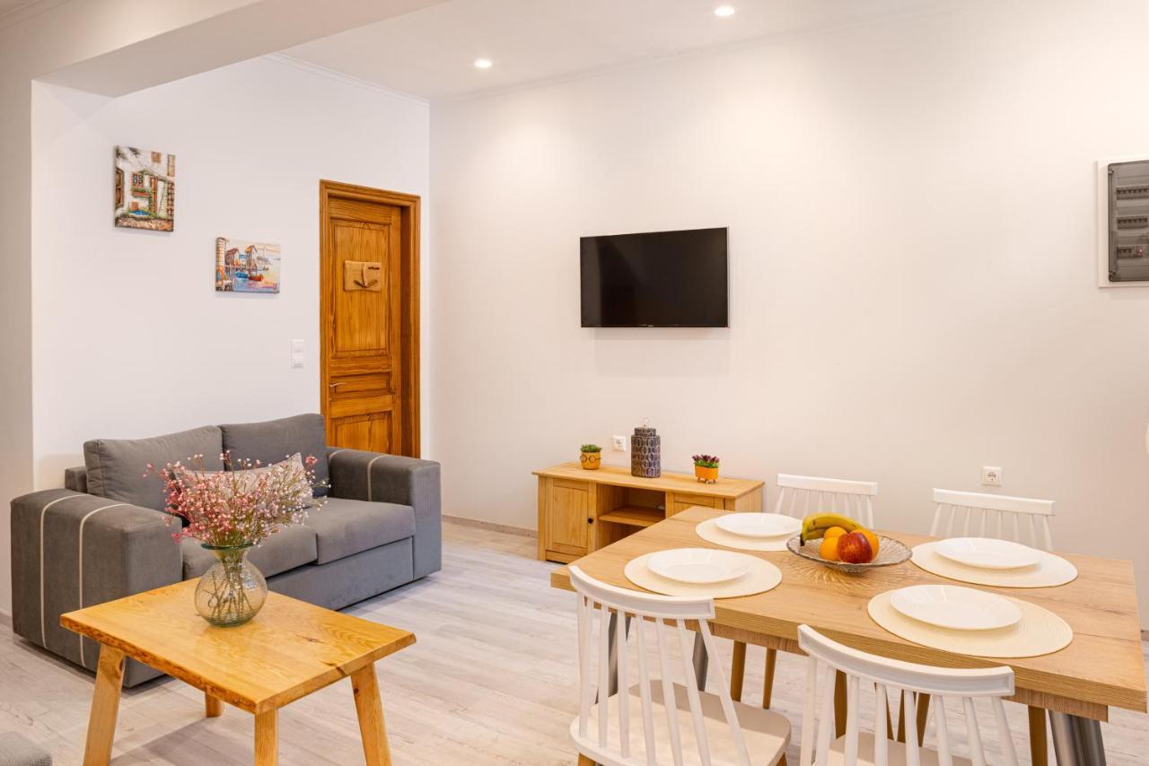 Fiera Luxury Apartments. Kokkari Bagian luar foto